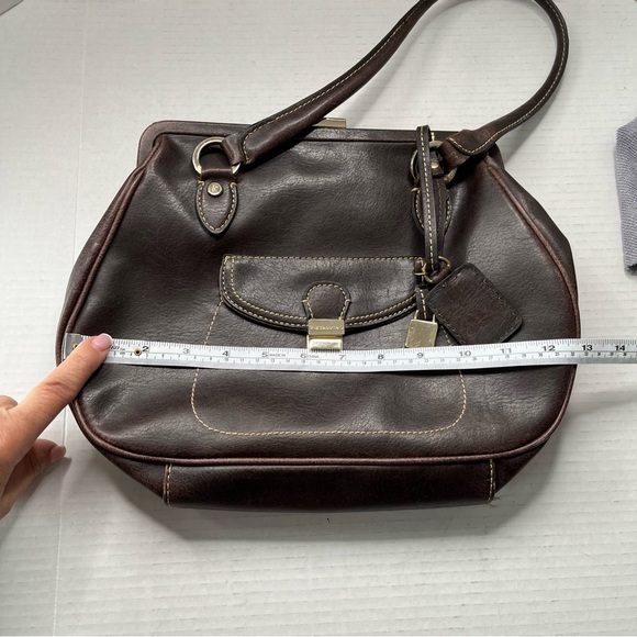 LIZ CLAIBORNE SHOULDER WITH A VINTAGE APPEAL - Picture 14 of 16